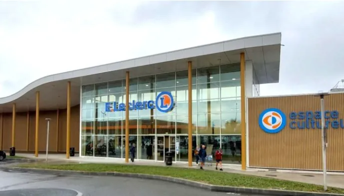 Entrée du magasin E.Leclerc Blaye