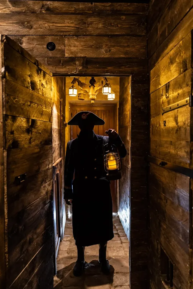 Passage en pierre des Cachots de la Citadelle